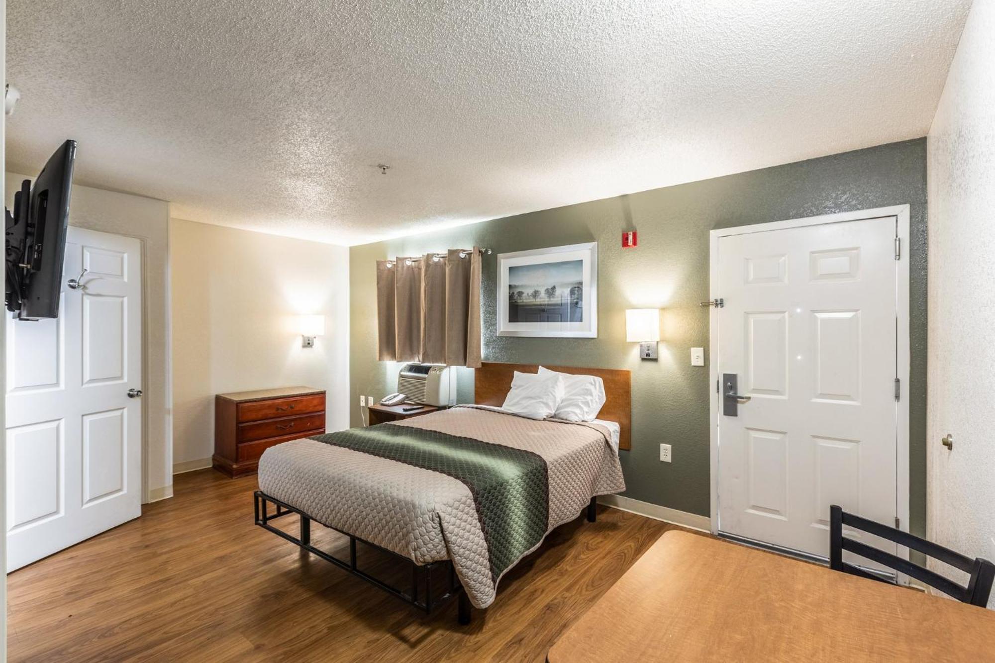 Hometowne Studios By Red Roof Gainesville, Ga Extérieur photo